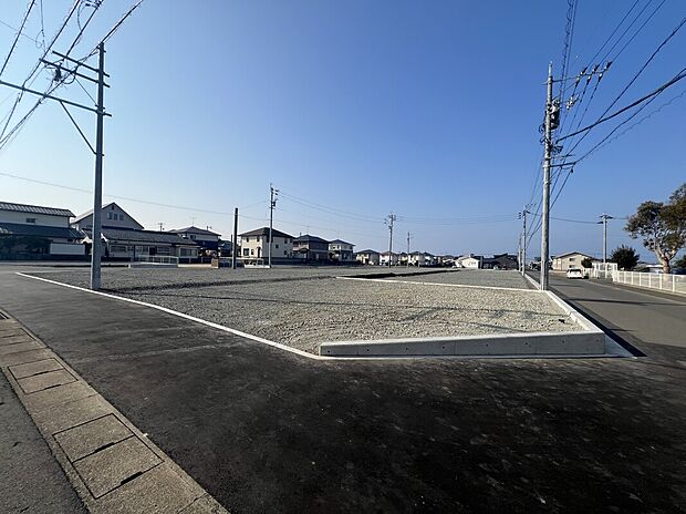 宮小路分譲地です。
日当たりのよい24区画を分譲しています。