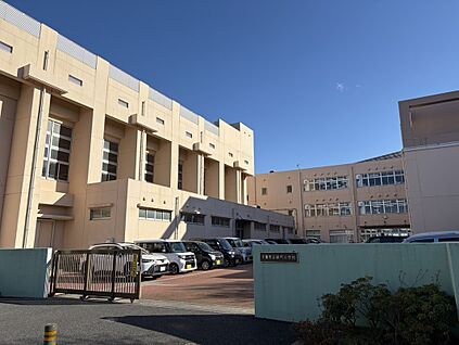 緑町小学校 670ｍ(徒歩約9分)
