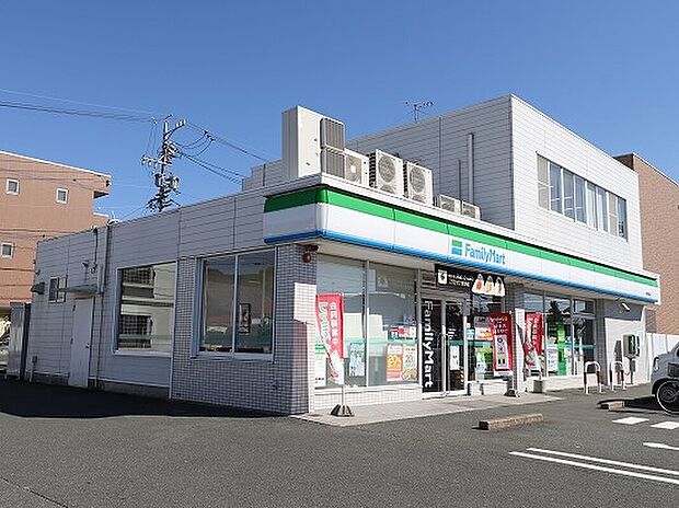 ファミリーマート豊橋東脇店