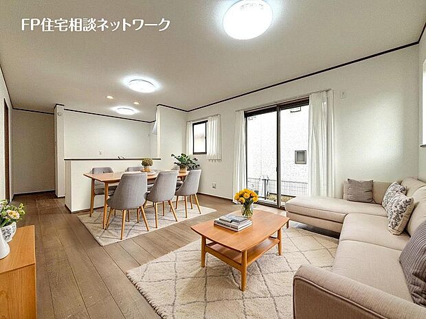 ■リビング■本画像はAIがCGで家具作成しており、実際の現地に家具は設置されておりません。また、販売価格に家具等は含まれておりません。