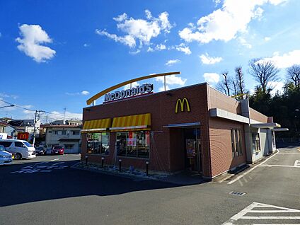 マクドナルド川崎初山店 500m(7分)
