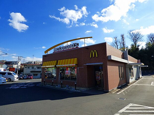 マクドナルド川崎初山店（約500m・徒歩7分）