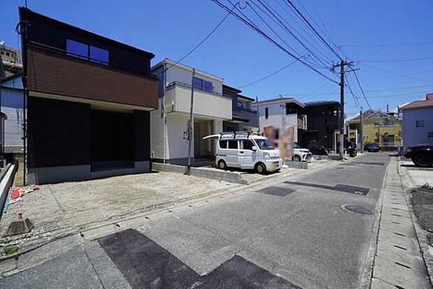 前面道路は南東側約4.01mの公道に面しています。落ち着いた住宅地内で快適な生活を実現してみませんか。
ららぽーと福岡(車8km/4.9km)♪