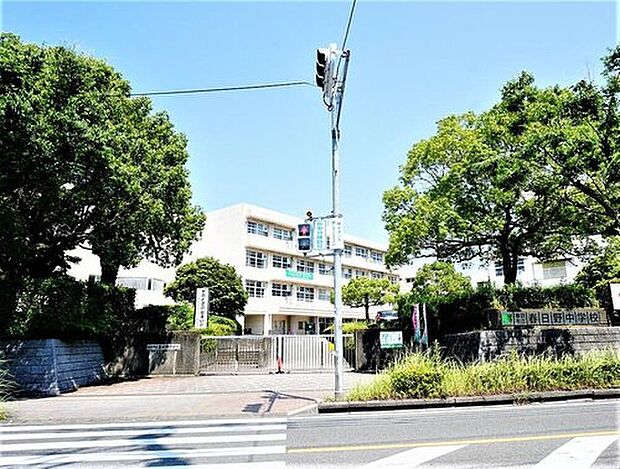 春日市立春日野中学校(約1,700m)