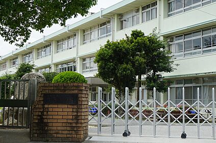 春日市立須玖小学校 758ｍ(徒歩10分)