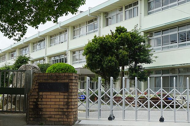 春日市立須玖小学校（約758m）