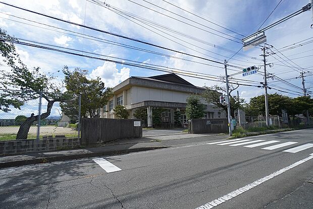 小郡市立大原中学校(約1,000m)