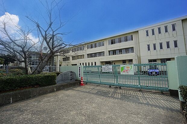 福津市立神興東小学校(約1,278m)