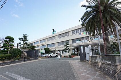 福間中学校 1000ｍ(徒歩13分)