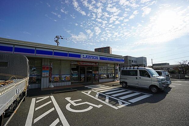 ローソン東福間駅前店（約899m）