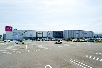イオンモール甲府昭和店 現地から350m～380m。(徒歩5分。(最長))