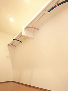 【内装写真】ウォークインクロゼット