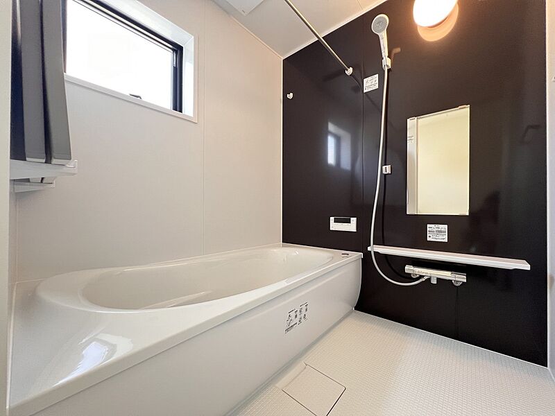 オートバスシステム・浴室暖房換気乾燥機を搭載した1坪タイプのバスルーム(1号棟)