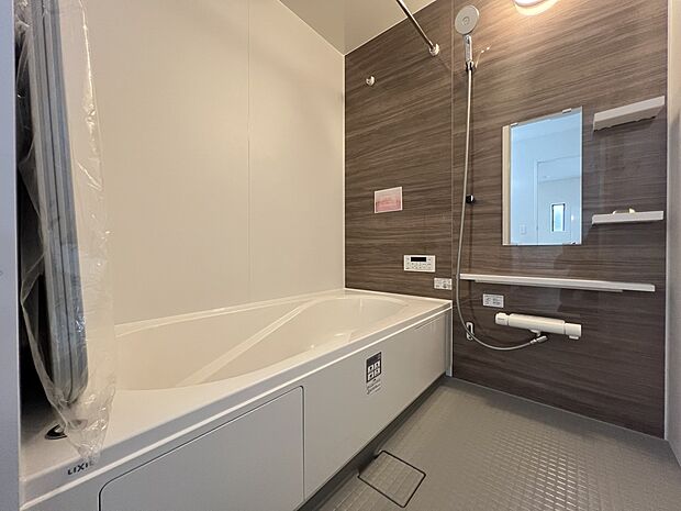 オートバスシステム・浴室暖房換気乾燥機を搭載した1坪タイプの浴室