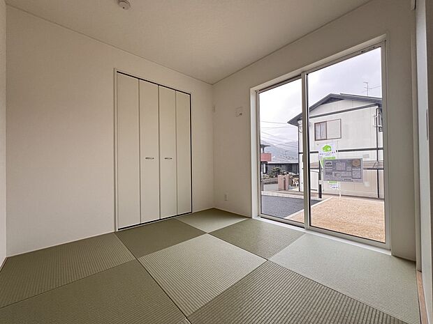 4.5帖の和室 押し入れ収納付