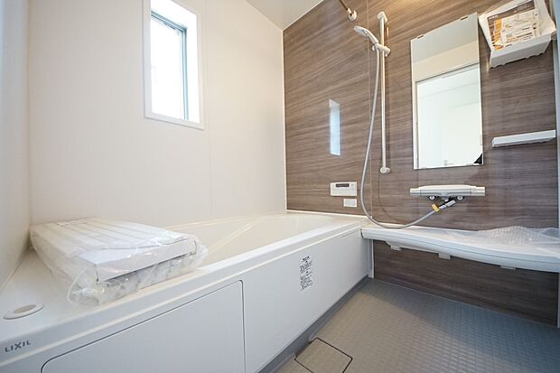 オートバスシステム・浴室暖房換気乾燥機を搭載した1坪タイプの浴室(2号棟同仕様)
