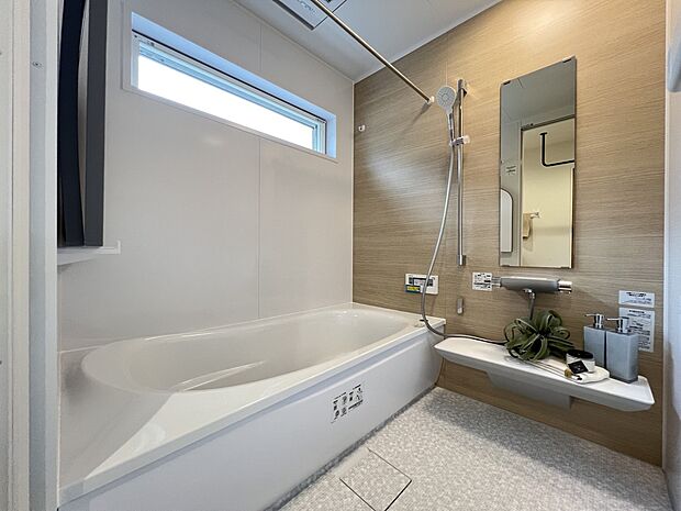 オートバスシステム・浴室暖房換気乾燥機を搭載した1坪タイプの浴室(1号棟同仕様)