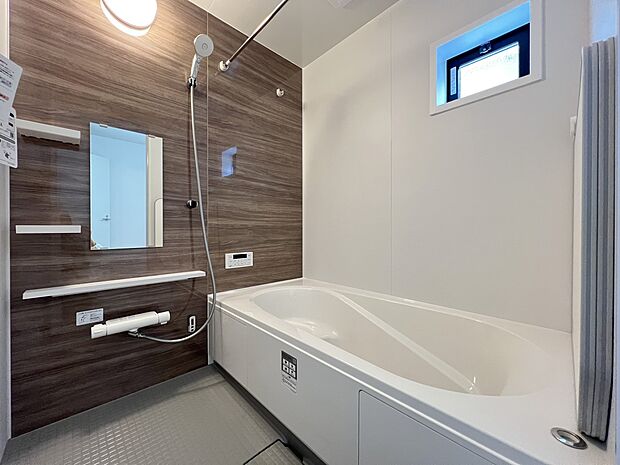 オートバスシステム・浴室暖房換気乾燥機を搭載した1坪タイプの浴室