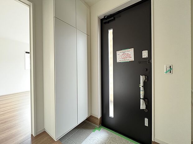 【玄関】シューズボックス付の玄関スペース(3号棟)