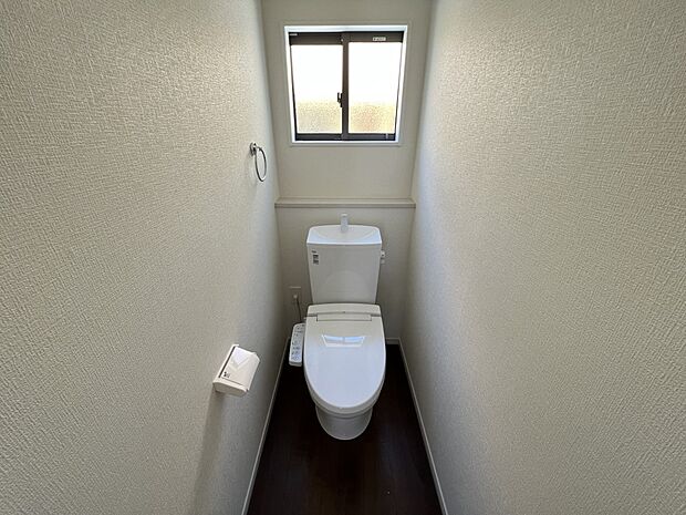 【トイレ】トイレはウォシュレット機能付き(3号棟)