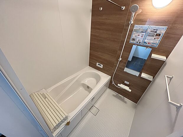 【浴室】オートバスシステム・浴室暖房換気乾燥機を搭載した1坪タイプの浴室