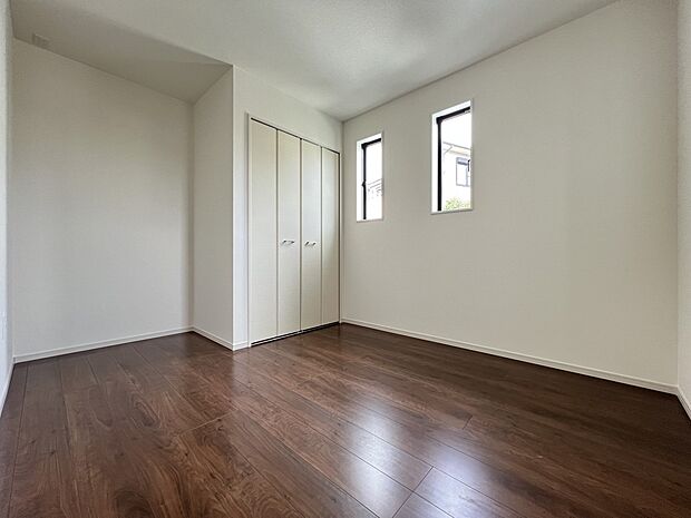 【洋室】洋室5.2帖　2階には洋室を4部屋ご用意いたしました