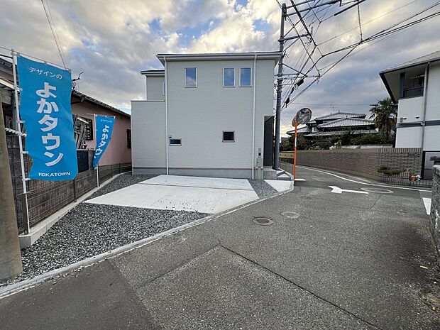 【前面道路含む現地写真】前面道路：北東側3.2ｍ公道