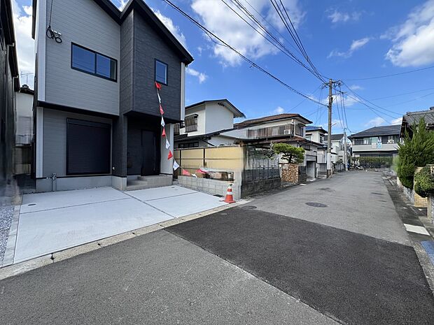 【前面道路含む現地写真】前面道路：東側4.9ｍ公道