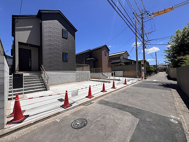 【前面道路含む現地写真】前面道路：西側4ｍ公道