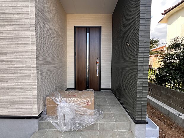 【玄関】玄関アプローチ部分