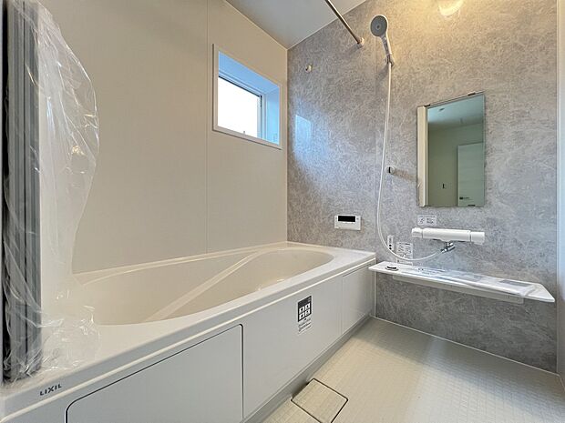 【浴室】1坪タイプのバスルーム!浴室暖房乾燥機、オートバス付きで、いつでも快適にお過ごしいただけます