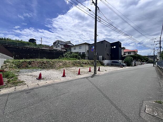 【前面道路含む現地写真】前面道路：西側6ｍ公道
