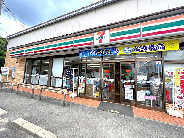 セブン-イレブン 福岡今津運動公園前店（約500m・徒歩7分）