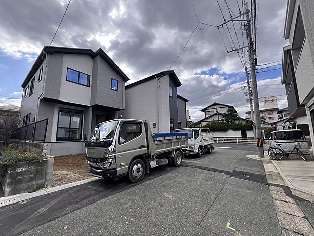 【前面道路含む現地写真】前面道路：北側5.5ｍ公道