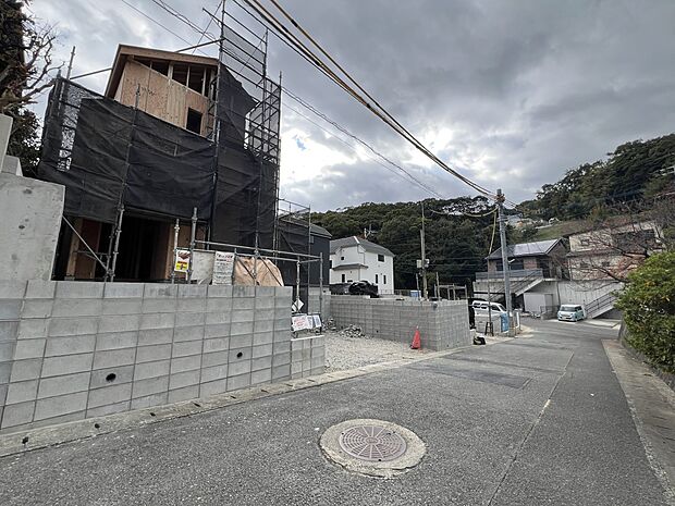 【前面道路含む現地写真】北西側5m公道