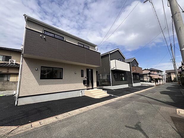 【前面道路含む現地写真】前面道路:南側4.8m公道