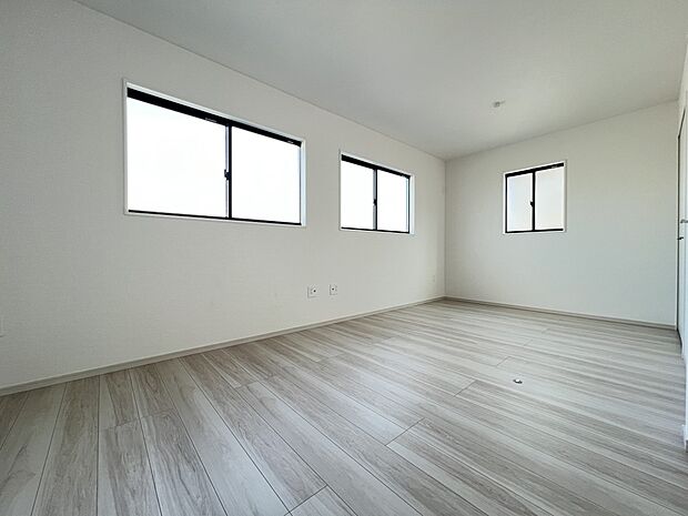 【洋室】洋室5.2＋4.5帖　広々とした空間は様々なシーンで活躍します