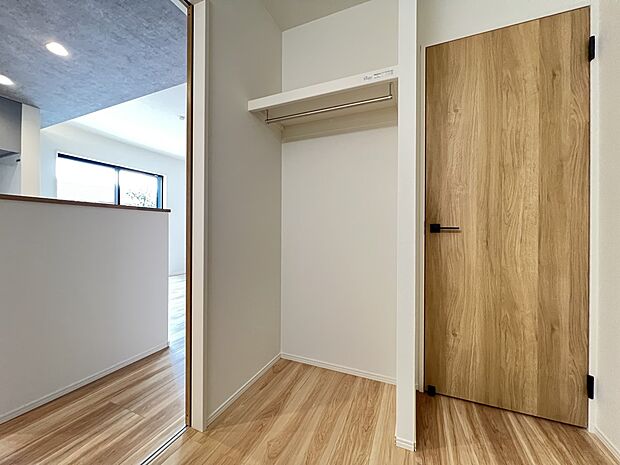 【収納】脱衣室　収納スペース(1号棟)