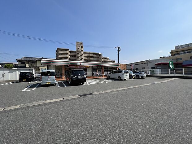 セブン-イレブン 福岡警弥郷１丁目店（約150m・徒歩2分）