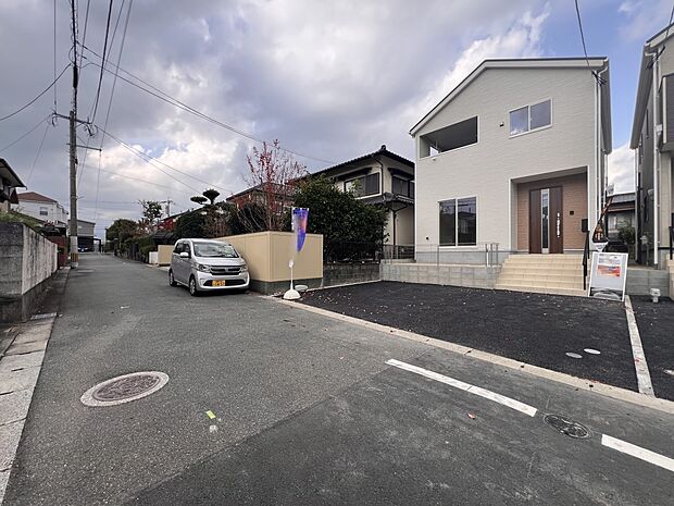 【前面道路含む現地写真】前面道路:南側4.6m公道