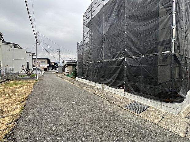 【前面道路含む現地写真】北西側4.5m公道