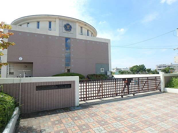 須恵町立須恵第三小学校(約720m・徒歩9分)