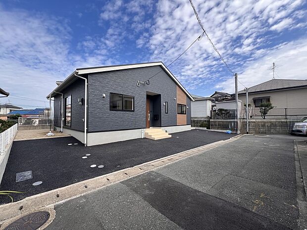 【前面道路含む現地写真】前面道路：南側4ｍ公道