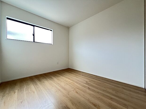 【同仕様写真(その他内観)】洋室4.5帖 クローゼット収納付きの居室(同仕様)