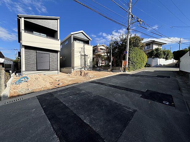 【前面道路含む現地写真】前面道路：南側6m公道