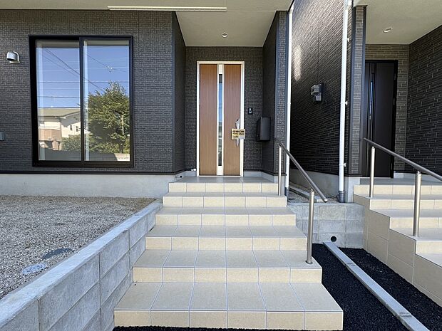 【玄関】玄関アプローチ