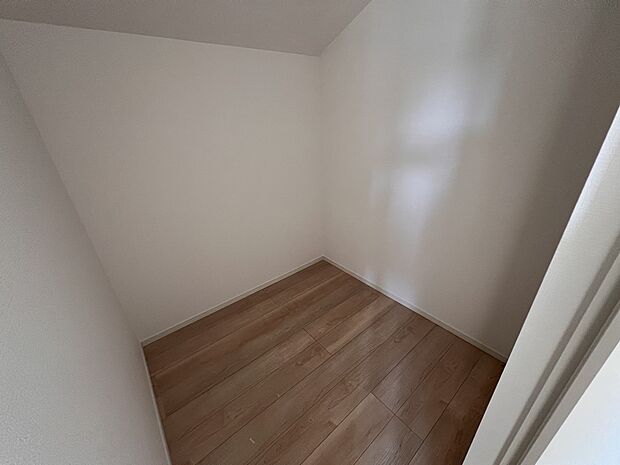 【収納】ウォークインクローゼット(1号棟)