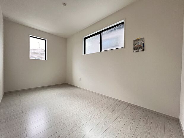 【洋室】洋室6帖 2階には洋室を3部屋ご用意いたしました(3号棟)