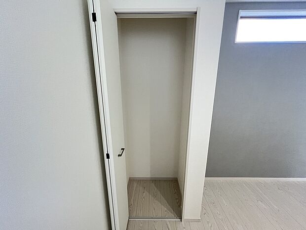 【収納】キッチン横　パントリー収納(2号棟)