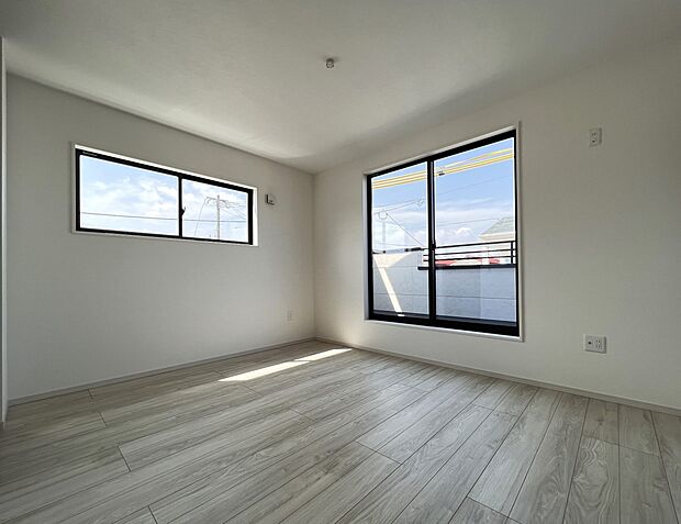 【同仕様写真(その他内観)】洋室8.2帖　2階に洋室は4部屋ご用意いたします(同仕様)